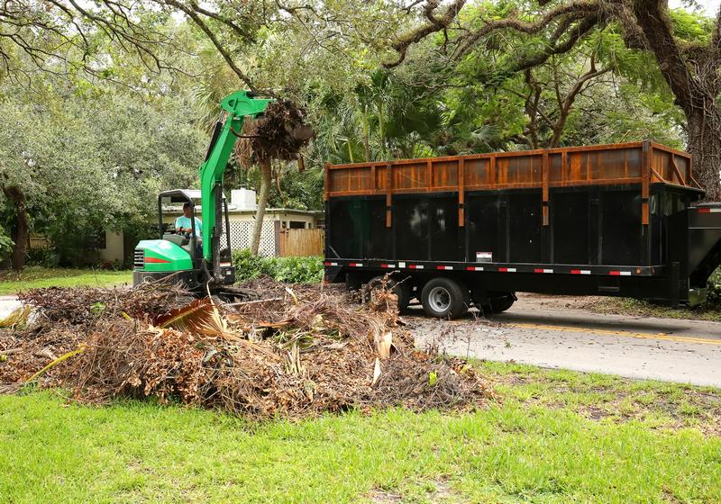 Edgewood debris removal services in WA near 98372